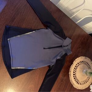 Under Armour Women's Navy and Grey Zip Up• Size Medium